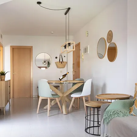 Lets Holidays Quiet 5 Minutes To The 2