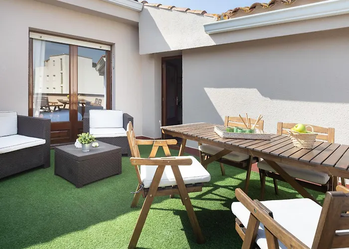 Апартаменты Lets Holidays Quiet 5 Minutes To The 2